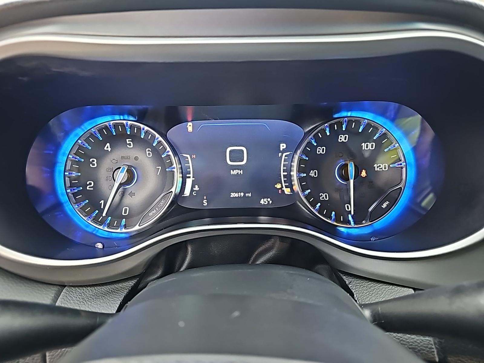 2025 Chrysler Pacifica Select FWD