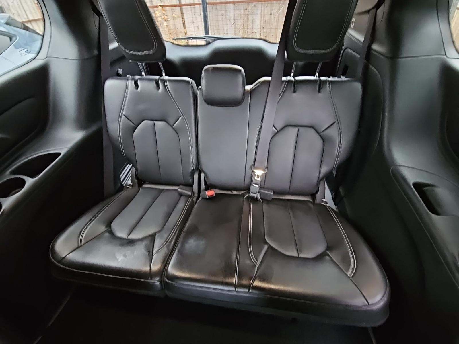 2025 Chrysler Pacifica Select FWD