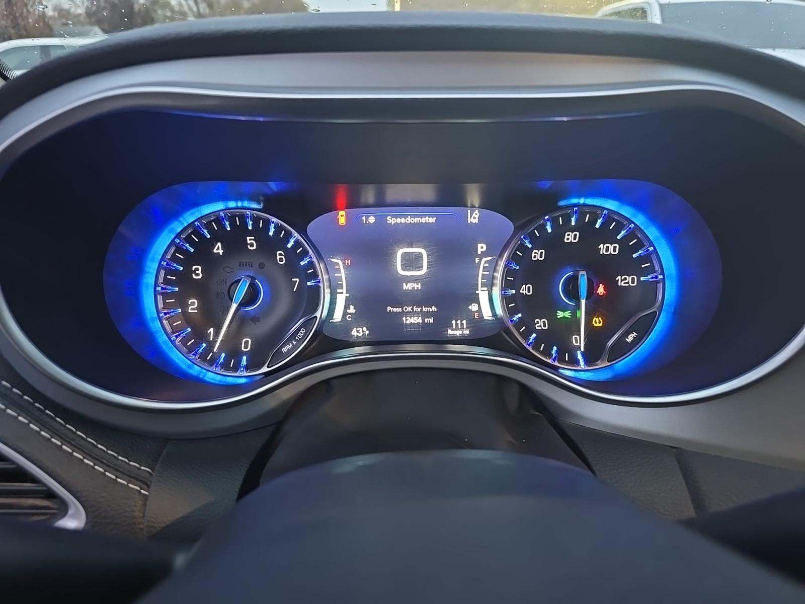 2025 Chrysler Pacifica Limited FWD