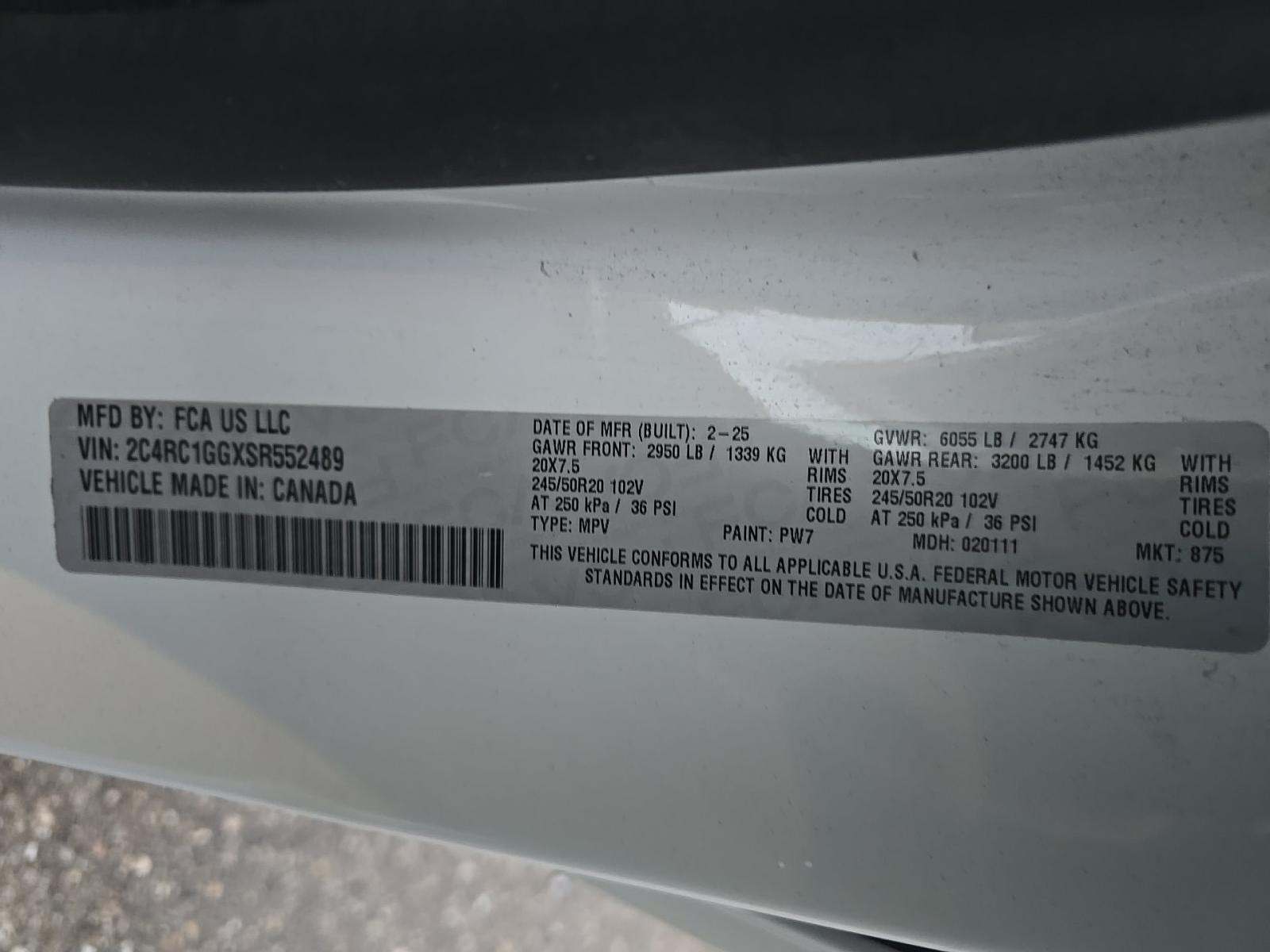 2025 Chrysler Pacifica Limited FWD