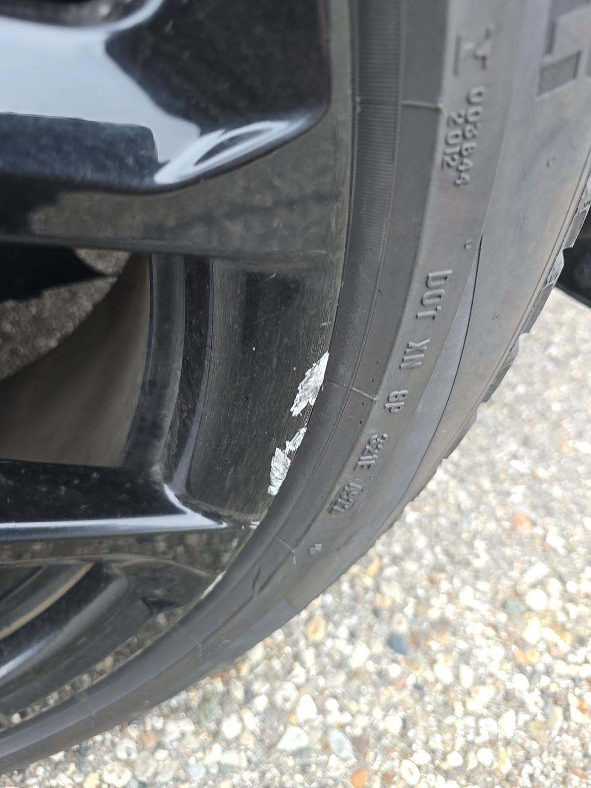 2022 Land Rover Range Rover Sport SVR Carbon Edition AWD