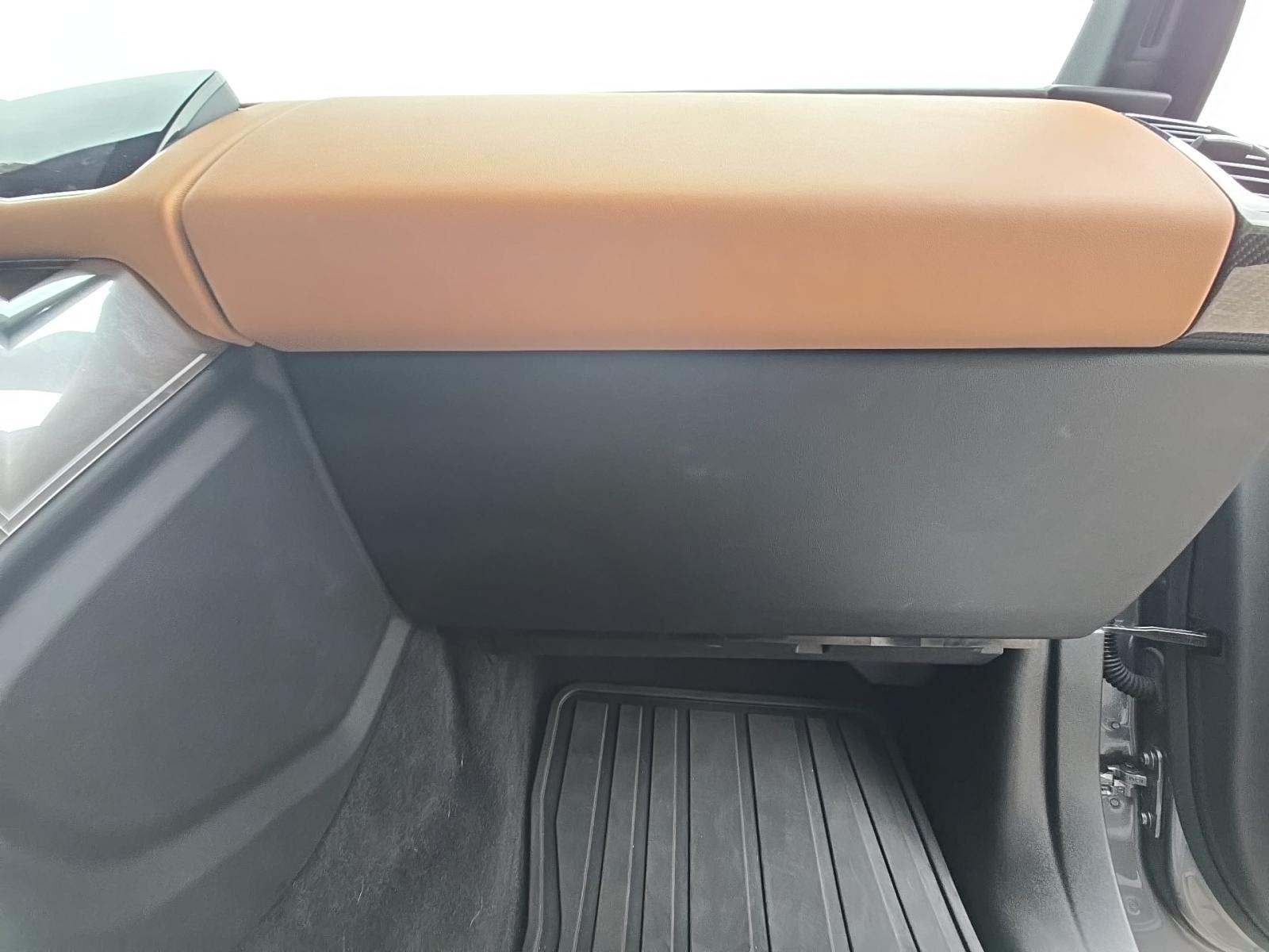 2022 Land Rover Range Rover Sport SVR Carbon Edition AWD