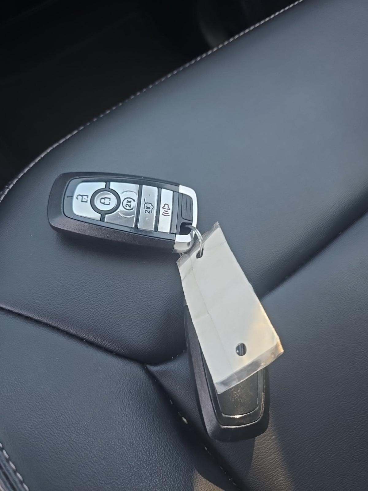 2023 Ford Explorer XLT AWD