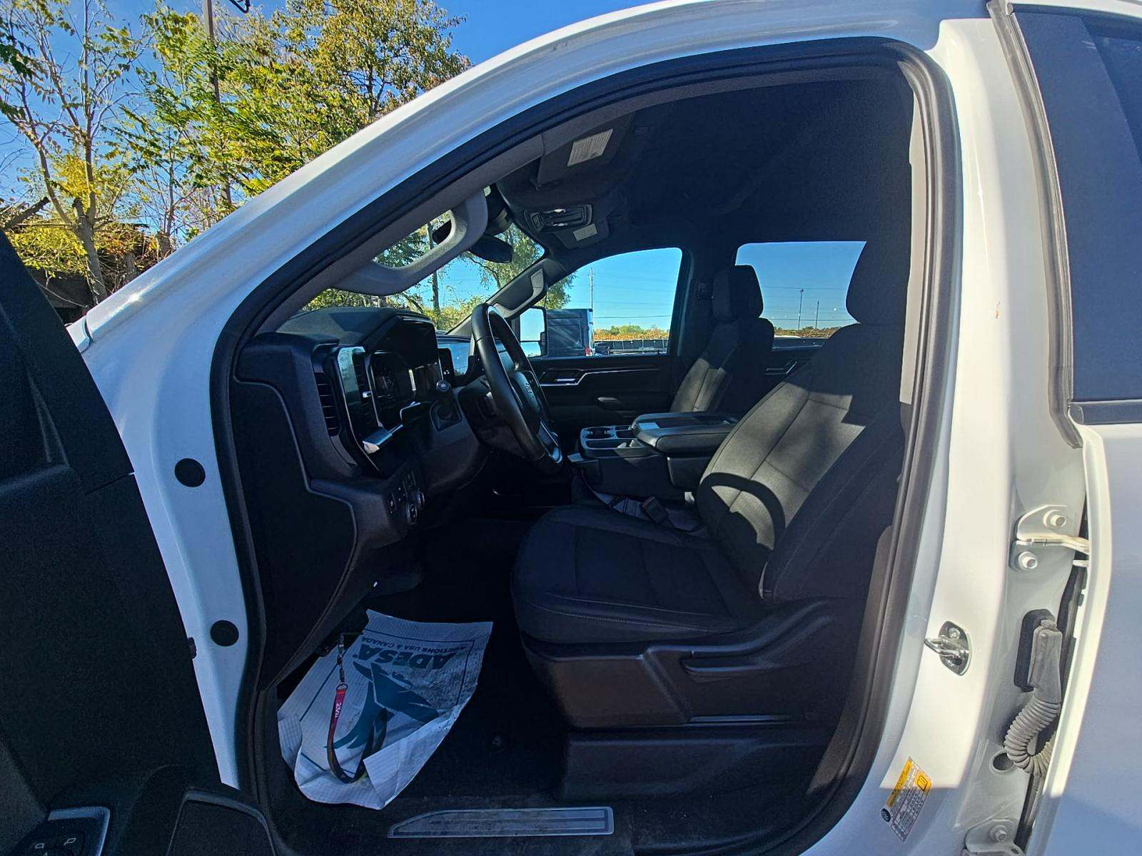 2024 Chevrolet Silverado 3500HD LT AWD