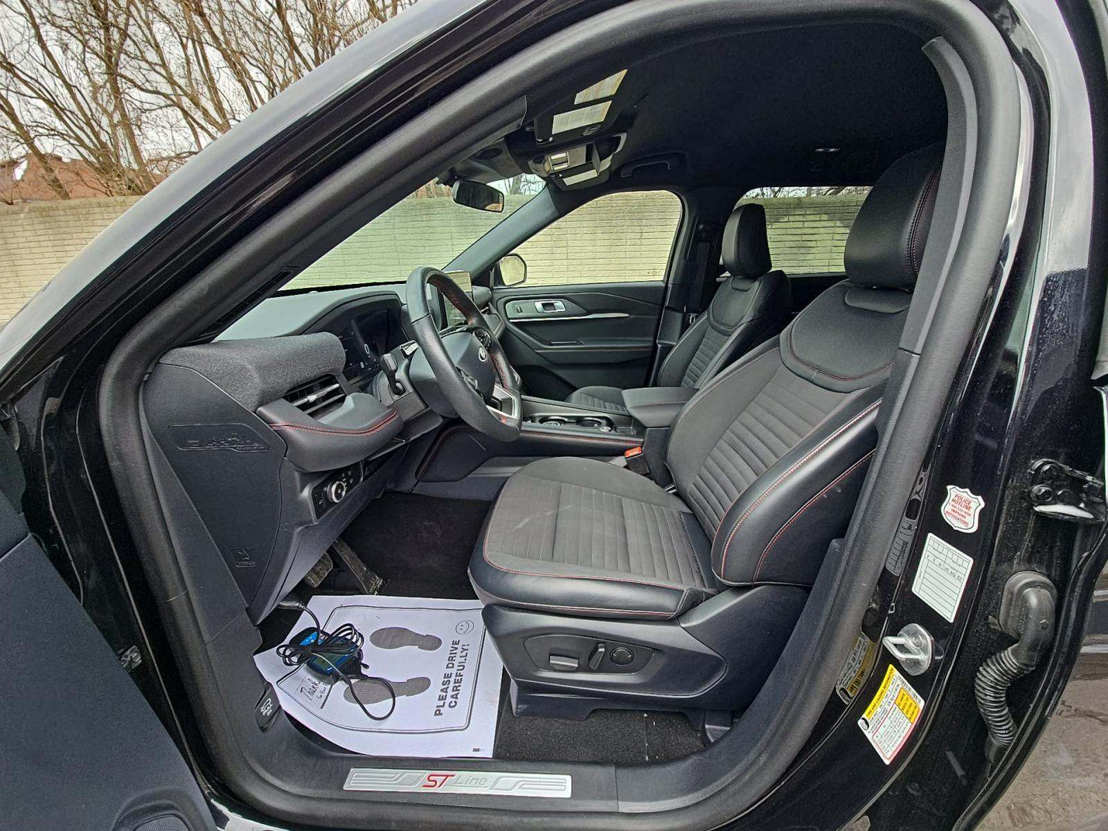 2025 Ford Explorer ST-Line AWD