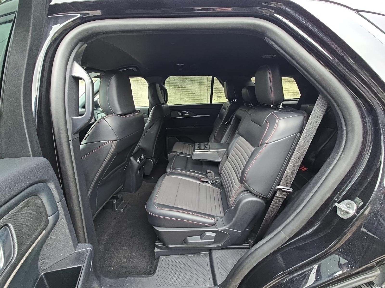 2025 Ford Explorer ST-Line AWD