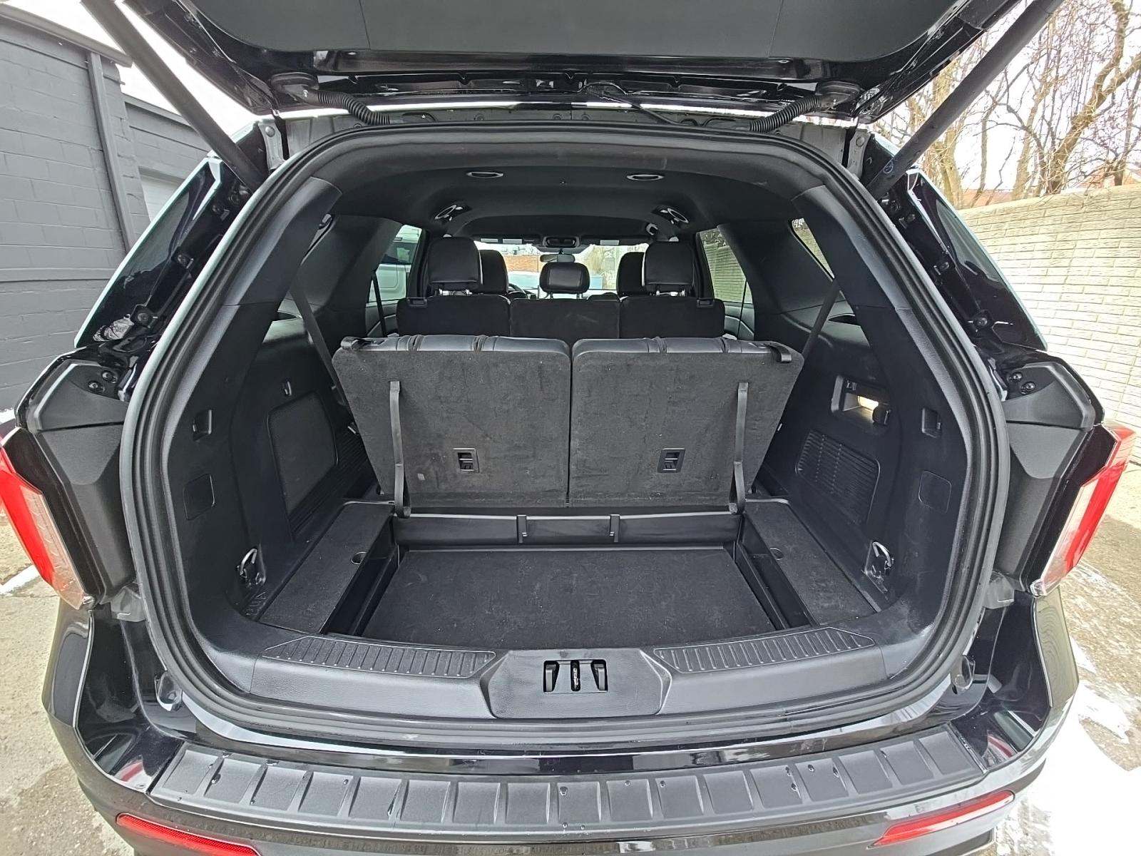 2025 Ford Explorer ST-Line AWD