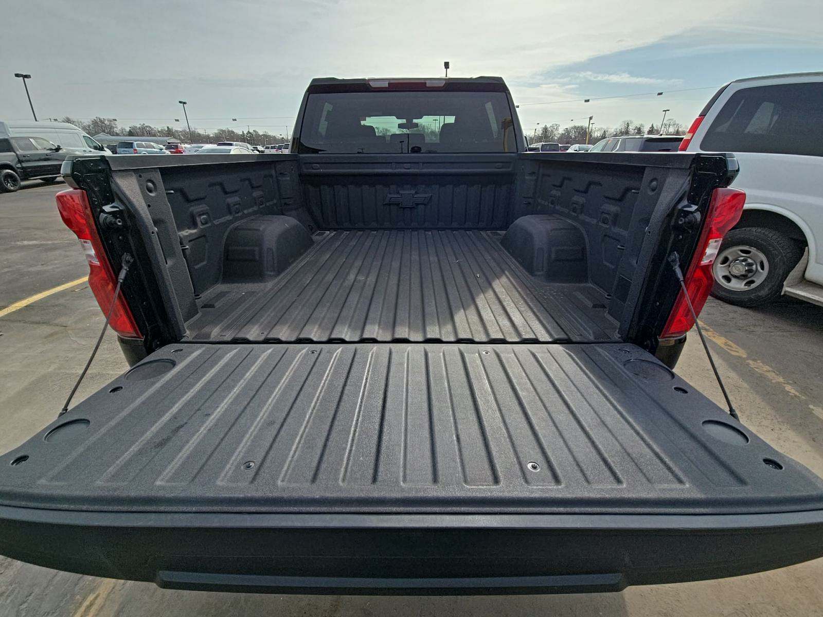 2022 Chevrolet Silverado 1500 LTD RST AWD