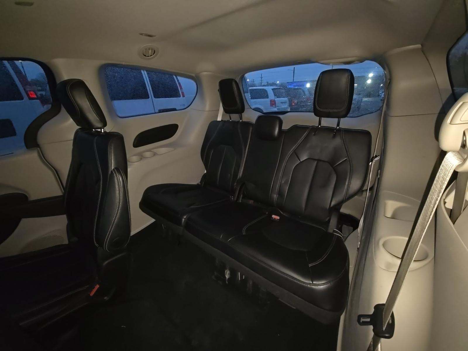 2024 Chrysler Pacifica Touring L FWD