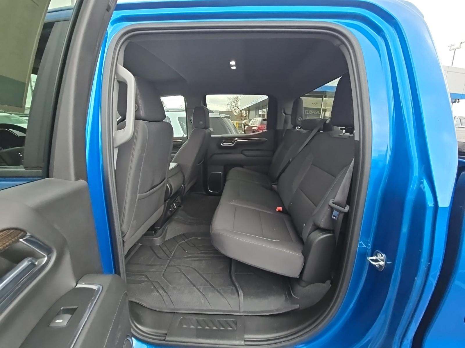 2024 Chevrolet Silverado 1500 RST AWD