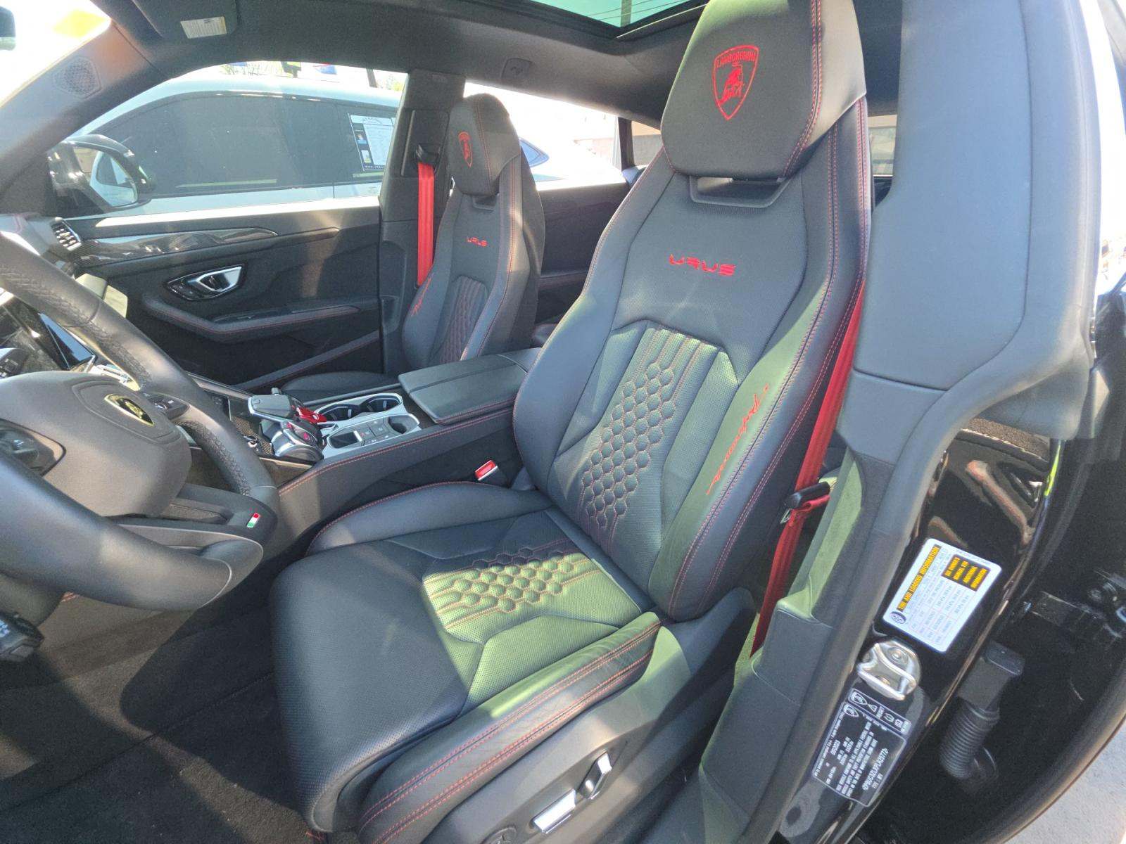 2023 Lamborghini Urus Performante AWD