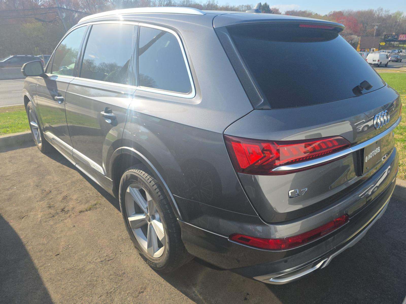 2022 Audi Q7 Premium Plus AWD