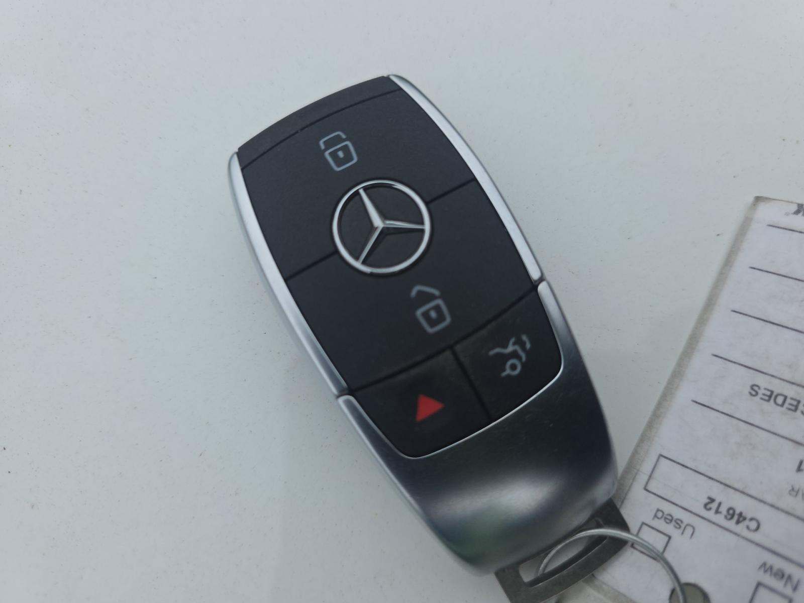 MERCEDES-BENZ GLC - 7