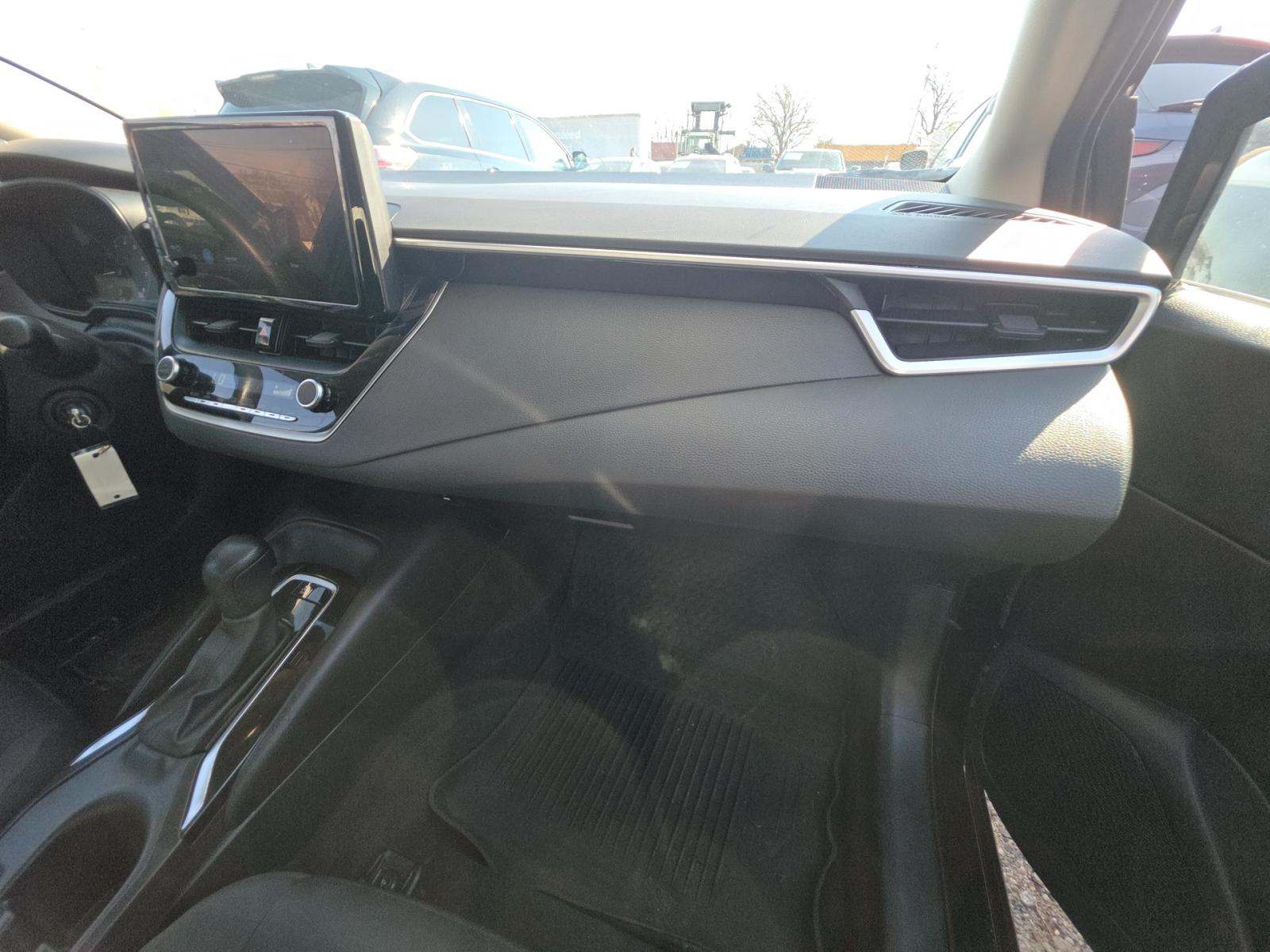 2024 Toyota Corolla LE FWD