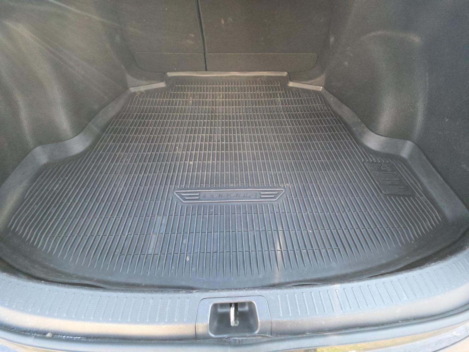 2024 Toyota Corolla LE FWD