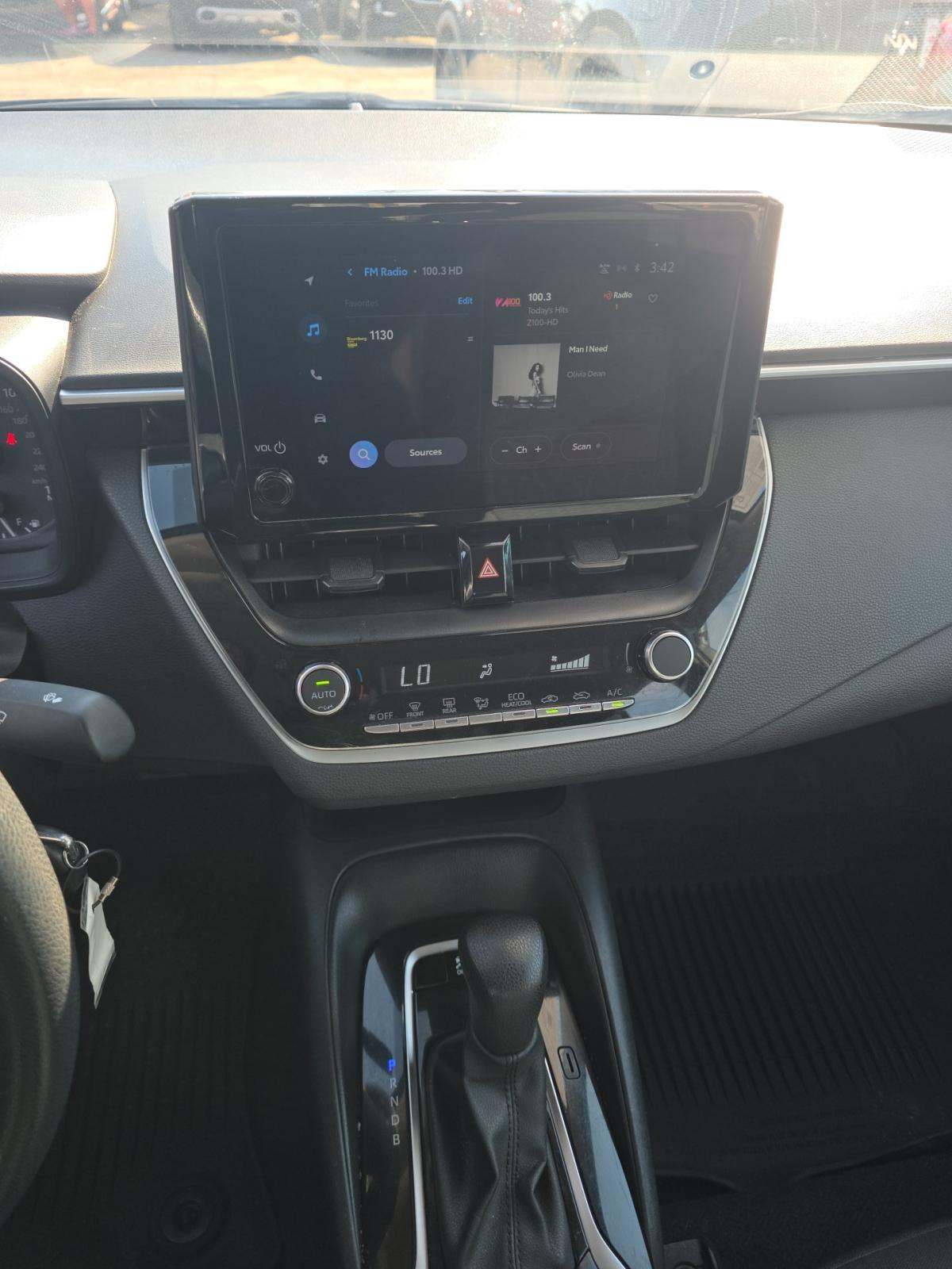 2024 Toyota Corolla LE FWD