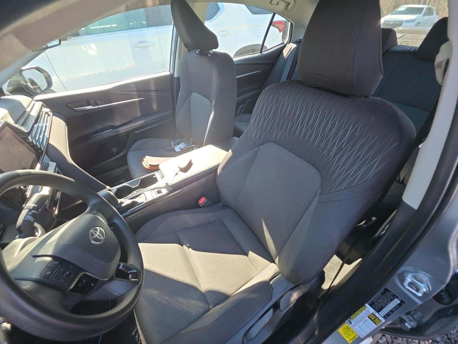 TOYOTA CAMRY - 6