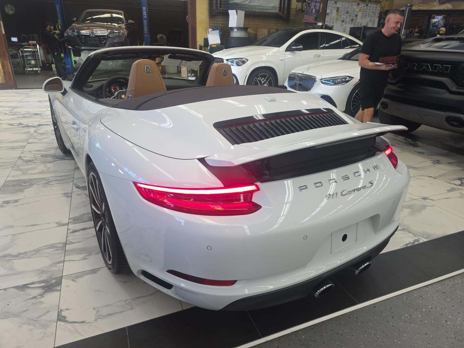 2017 Porsche 911 Carrera S RWD