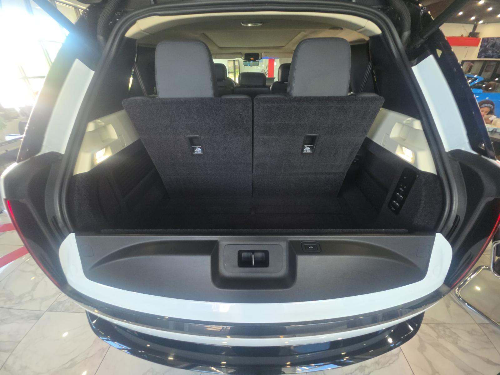 2022 Land Rover Range Rover SE LWB AWD
