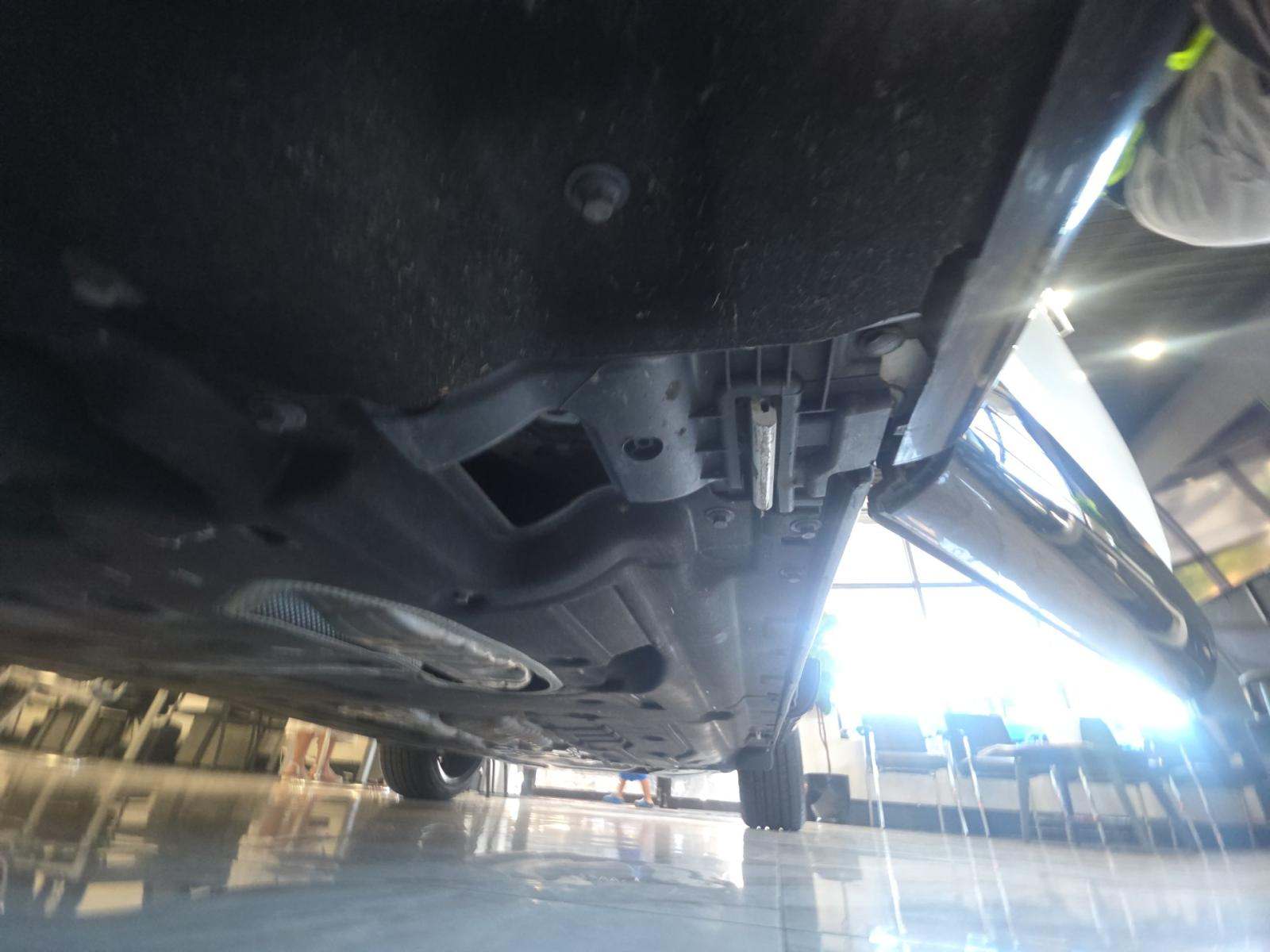 2022 Land Rover Range Rover SE LWB AWD