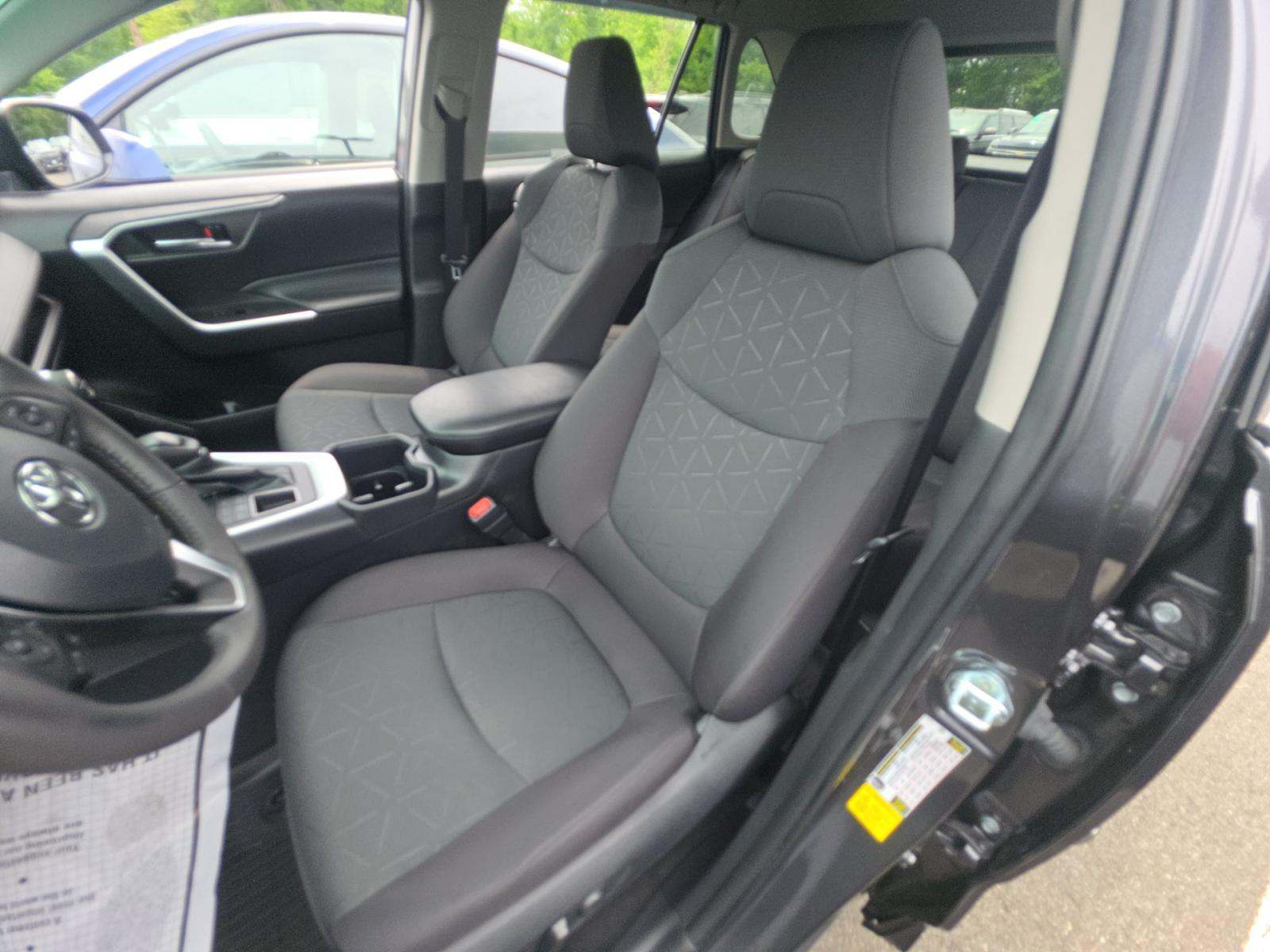 2024 Toyota RAV4 XLE AWD