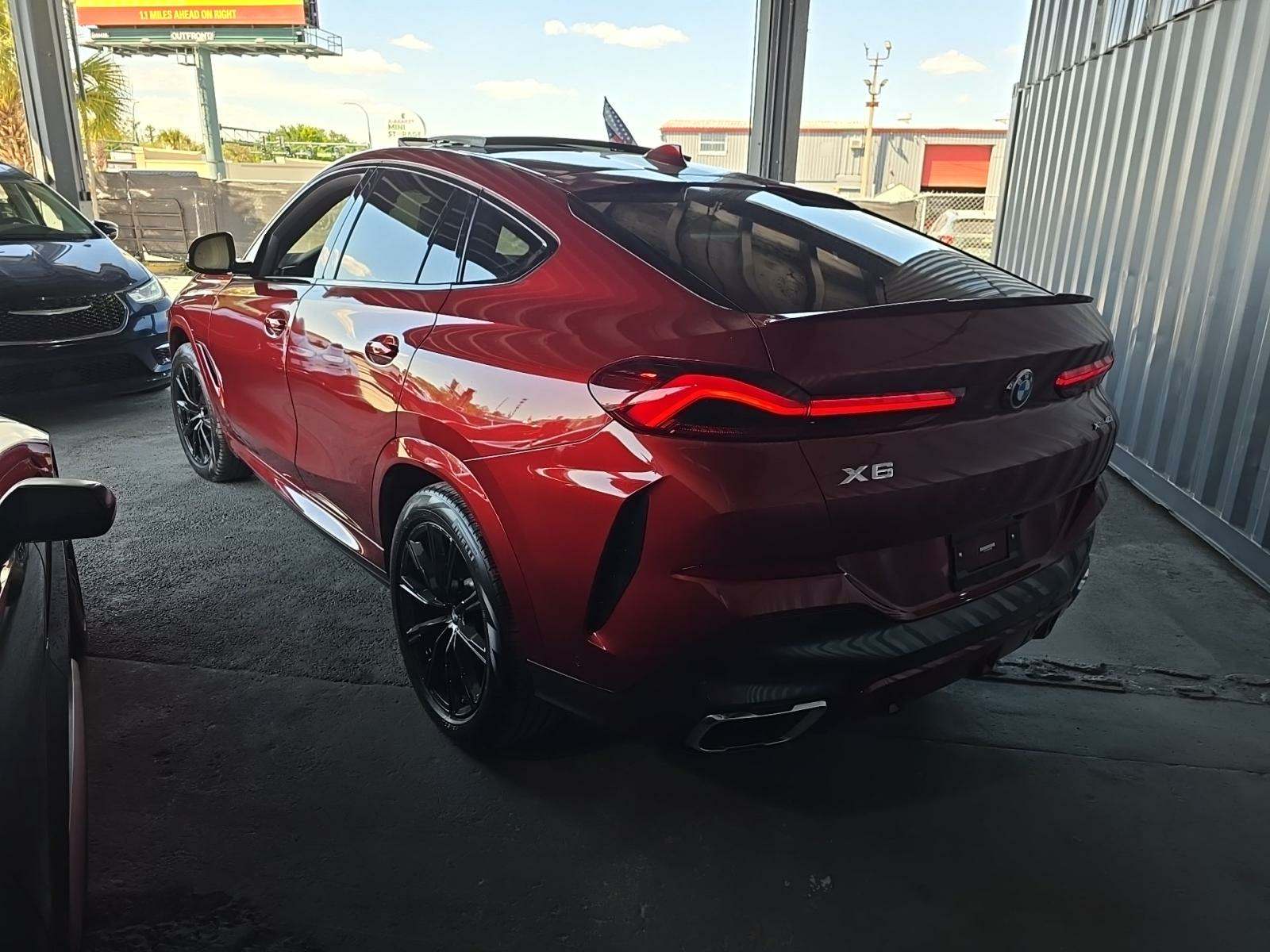 2022 BMW X6 xDrive40i AWD