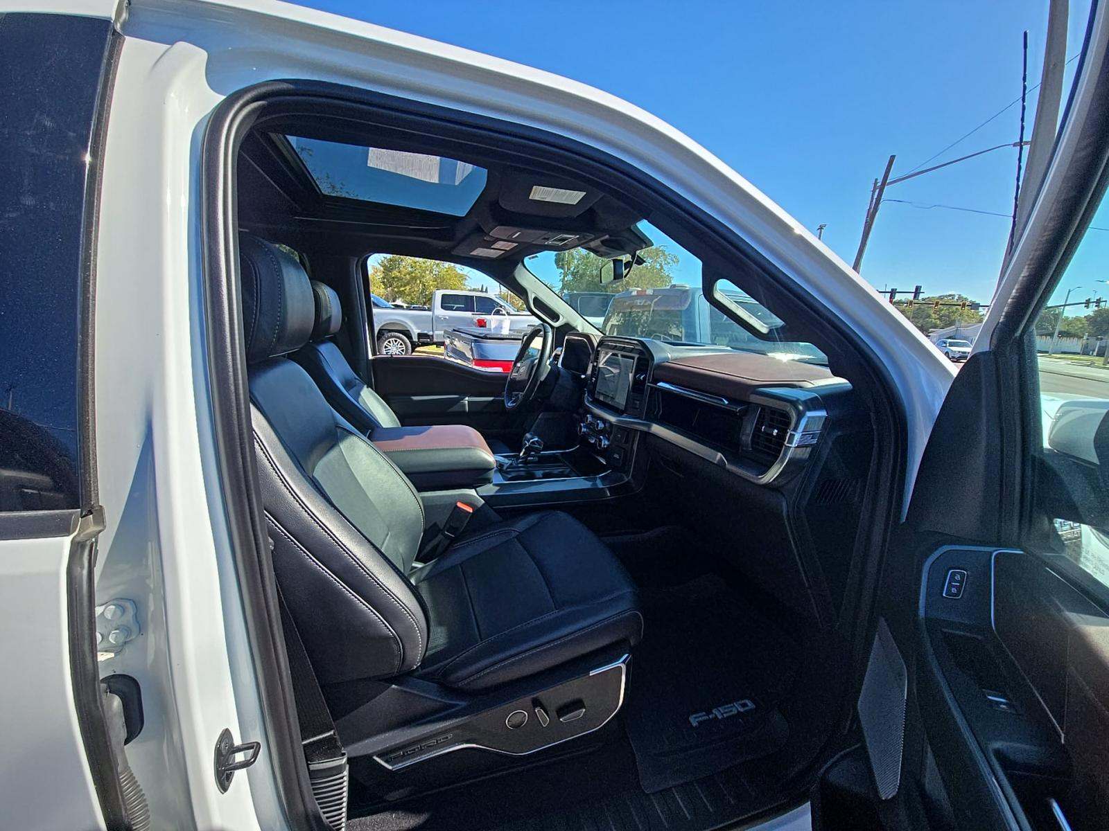 2023 Ford F-150 Lariat AWD