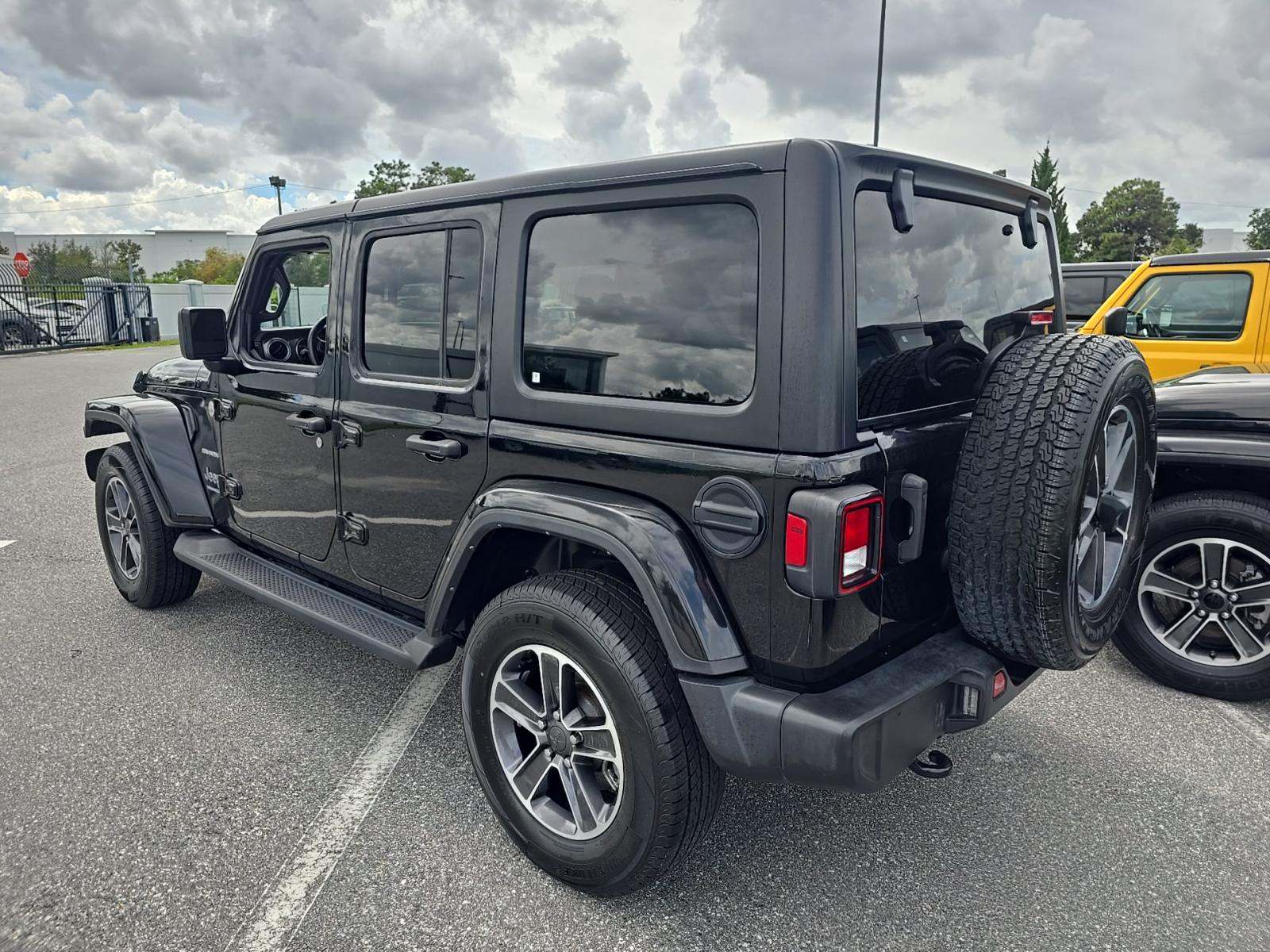 2023 Jeep Wrangler Sahara AWD