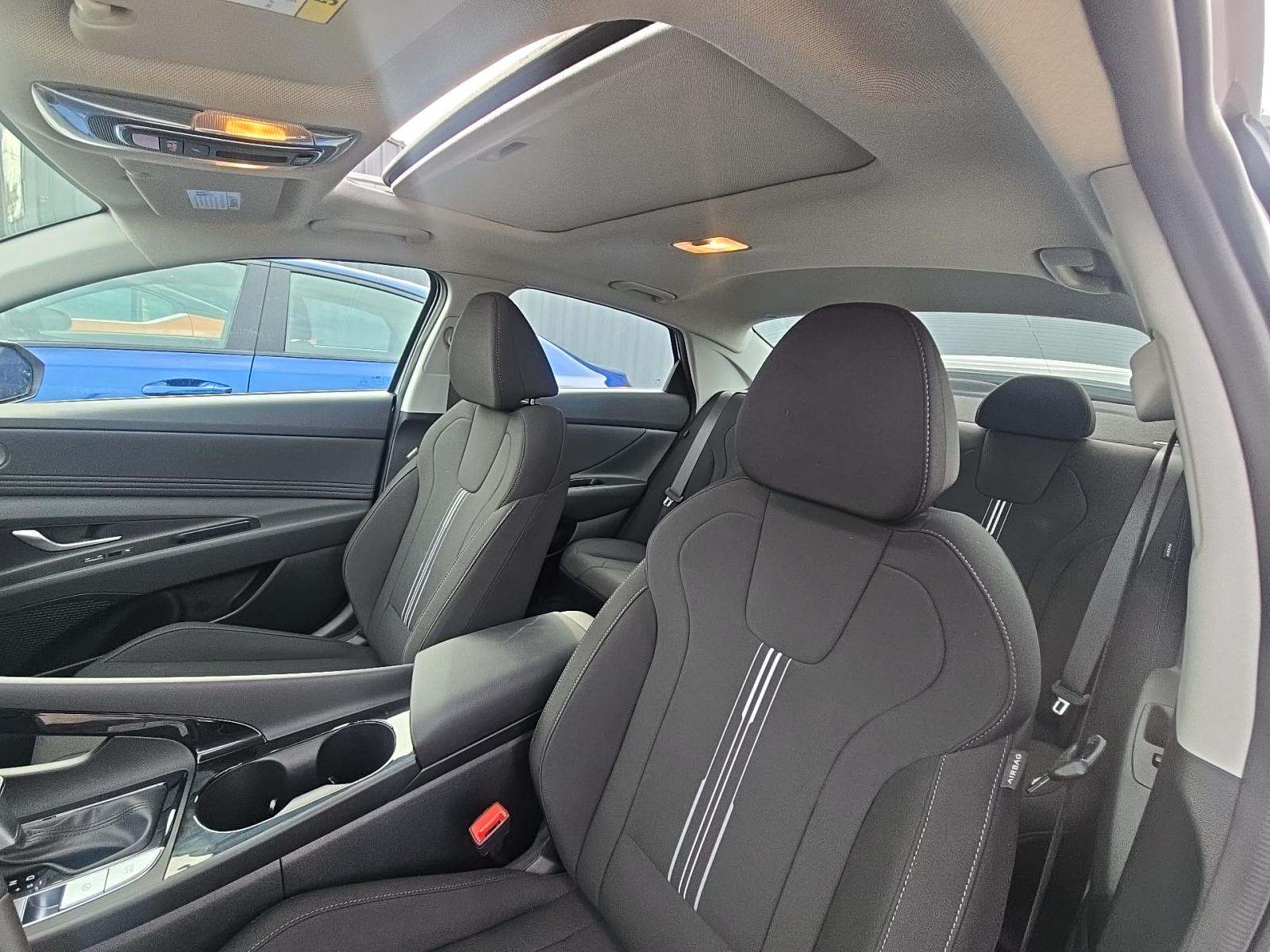 2025 Hyundai Elantra SEL Convenience FWD