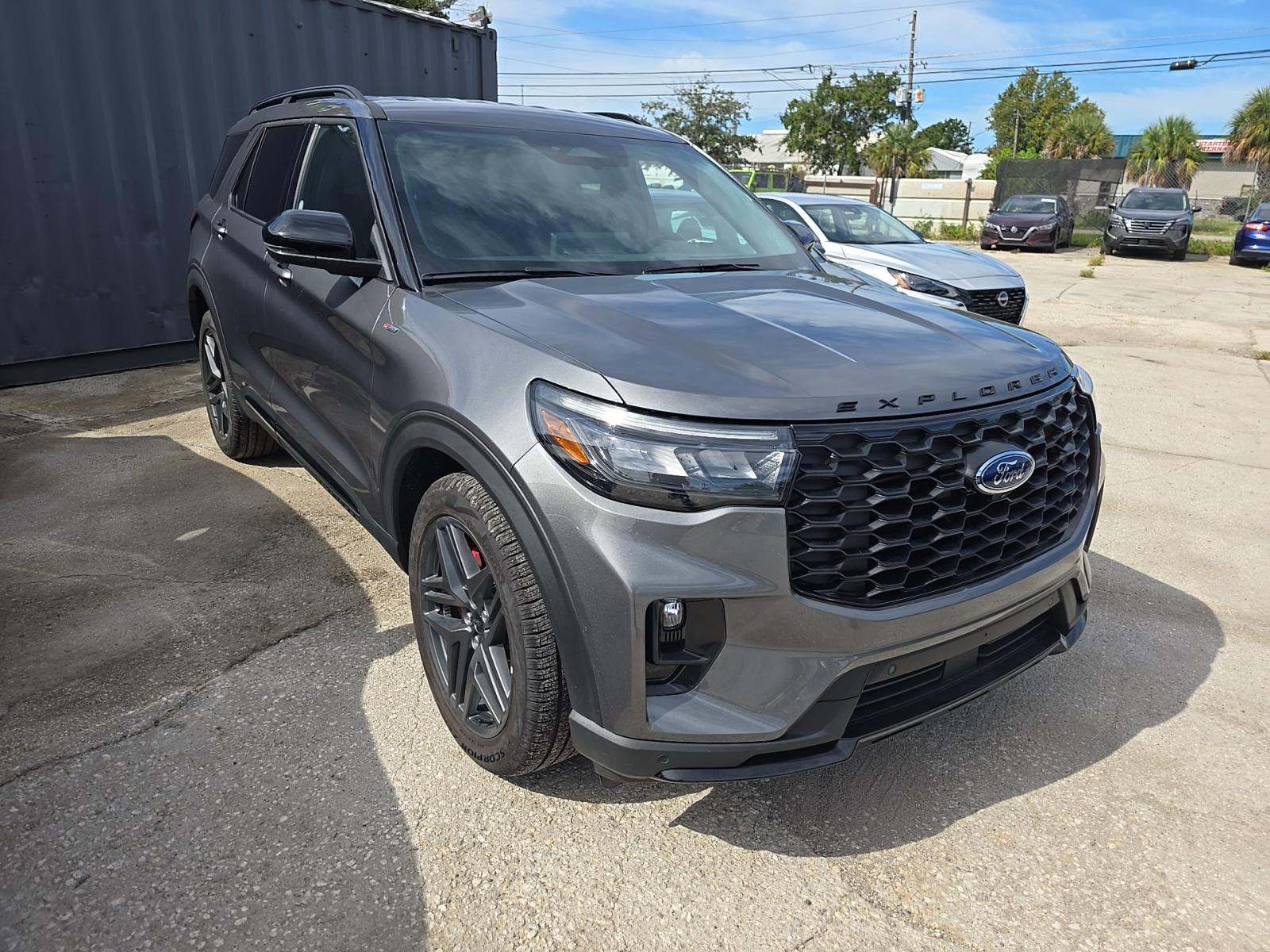 2025 Ford Explorer ST-Line AWD