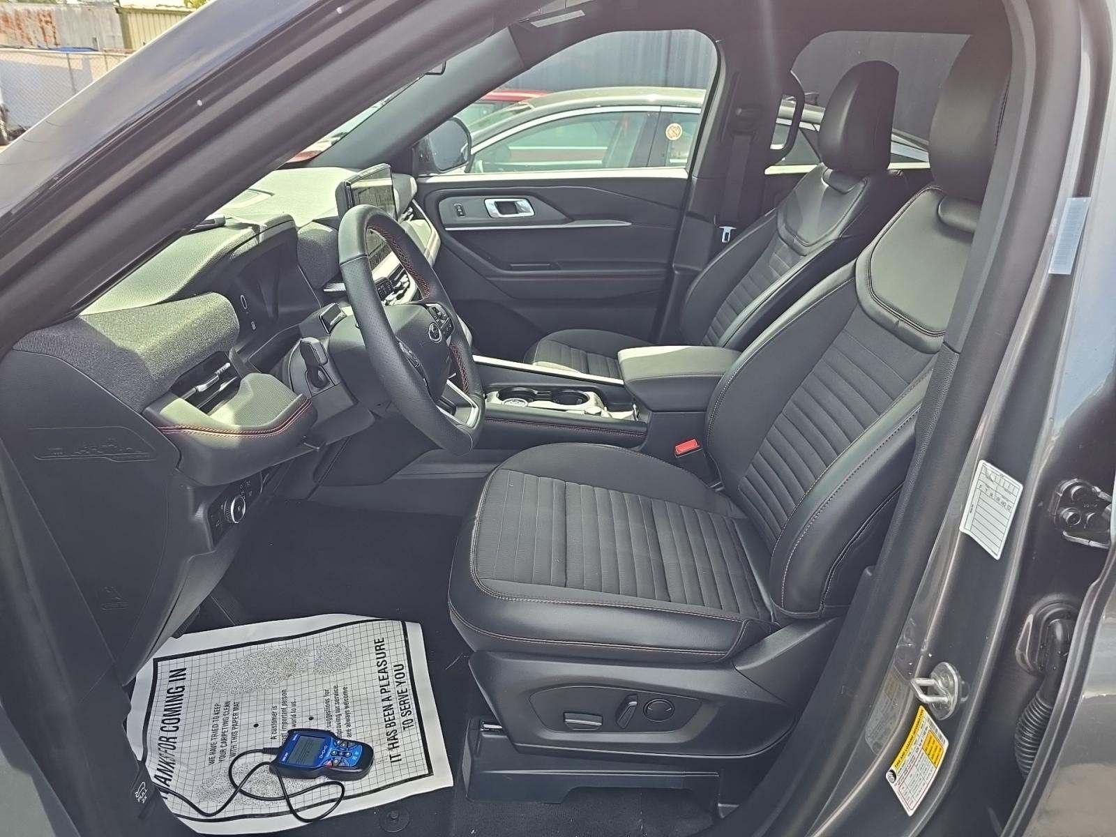 2025 Ford Explorer ST-Line AWD