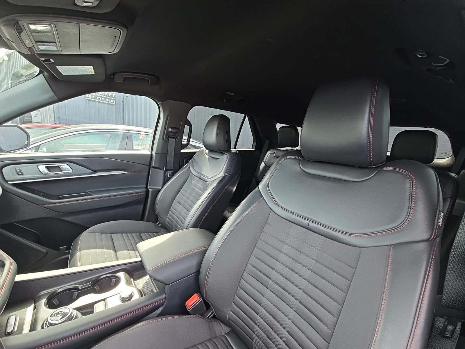 2025 Ford Explorer ST-Line AWD