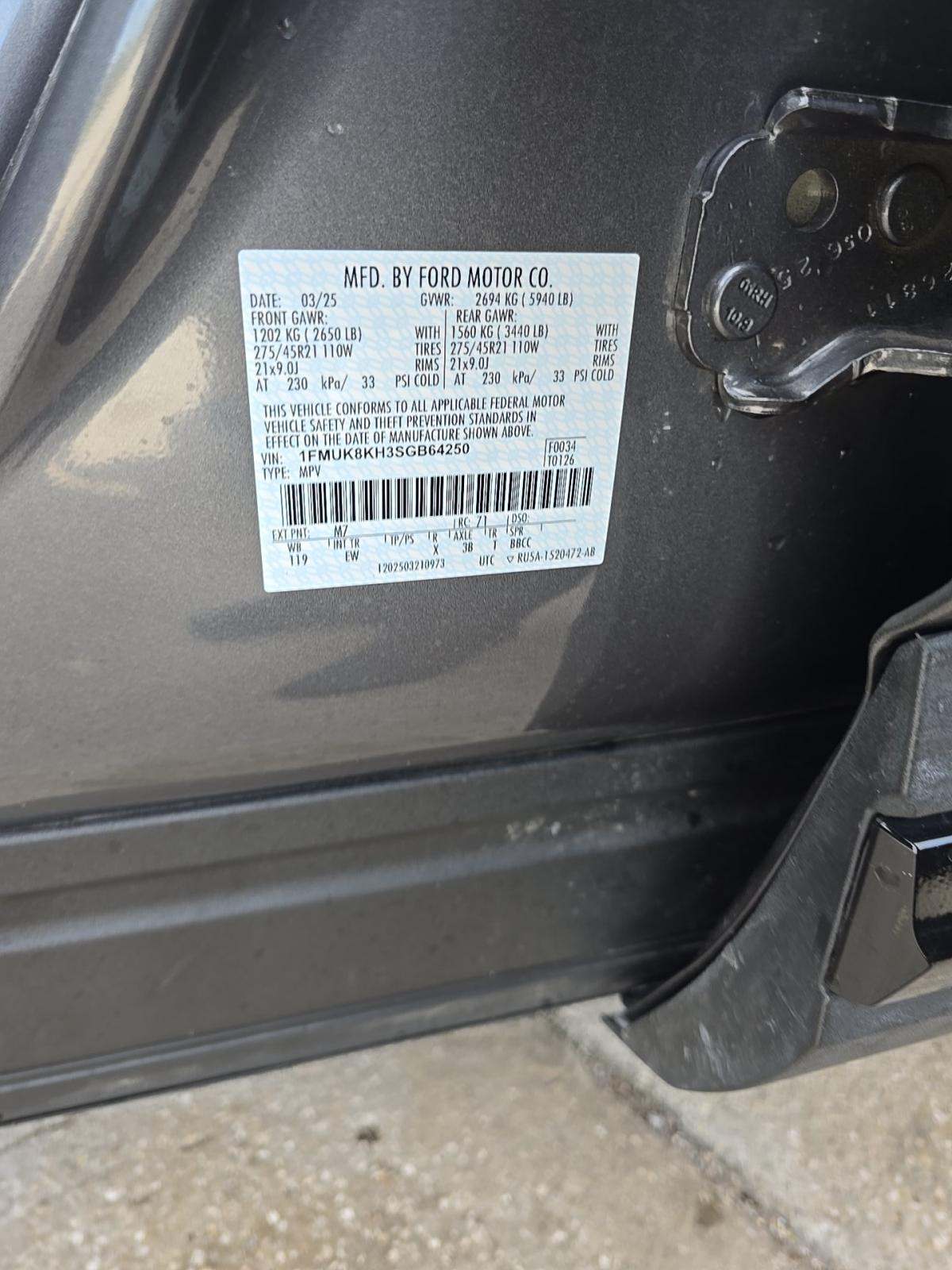 2025 Ford Explorer ST-Line AWD