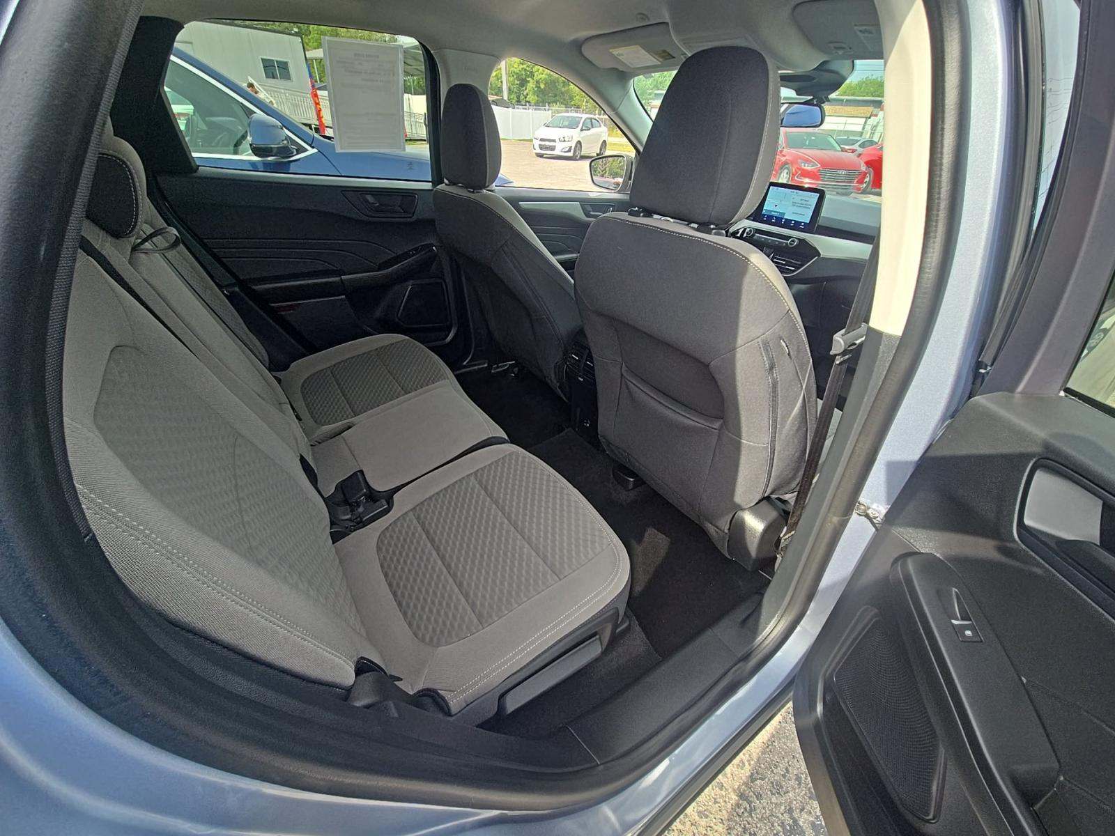 2022 Ford Escape SE FWD