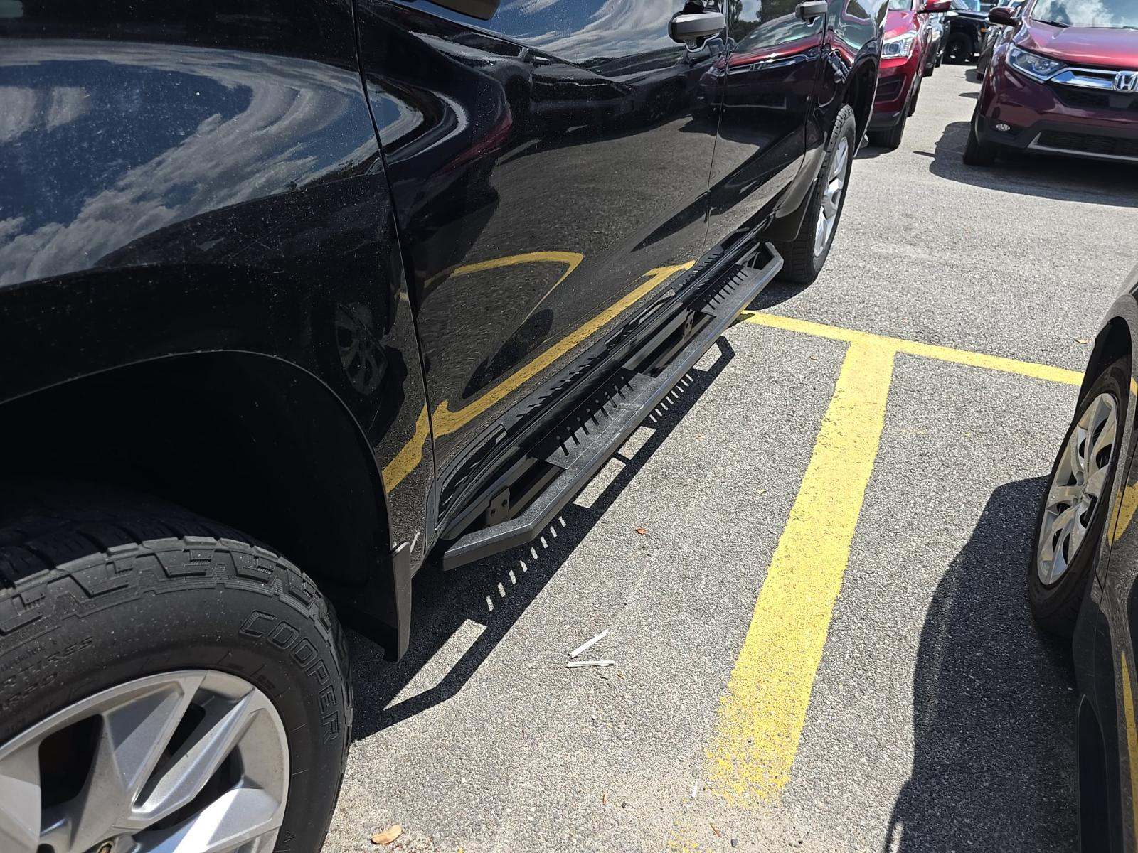 2020 Chevrolet Silverado 1500 Custom AWD