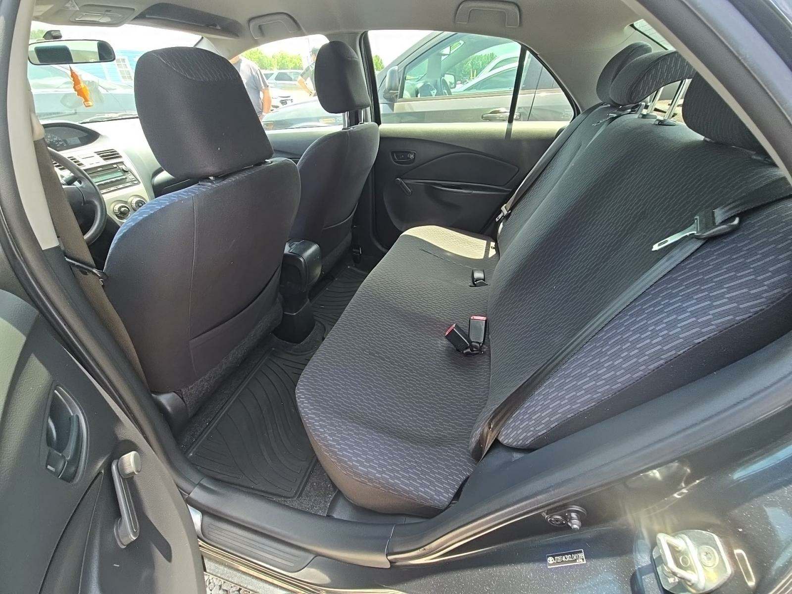 2012 Toyota Yaris Base FWD