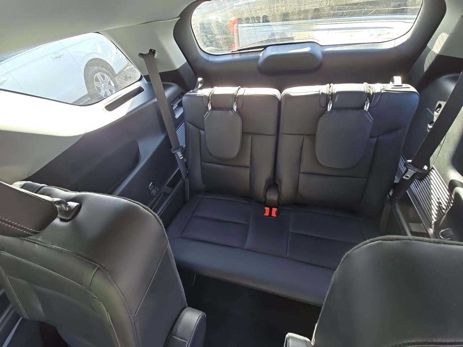 2022 Ford Explorer XLT RWD