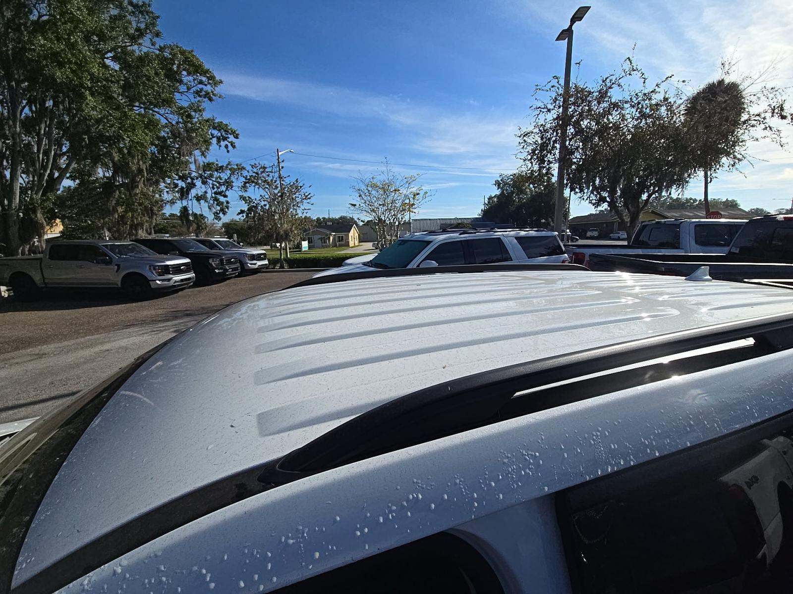 2022 Ford Explorer XLT RWD