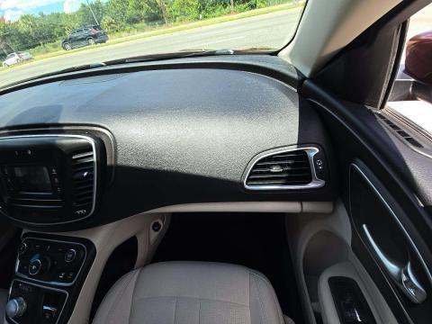 2017 Chrysler 200 LX Touring FWD