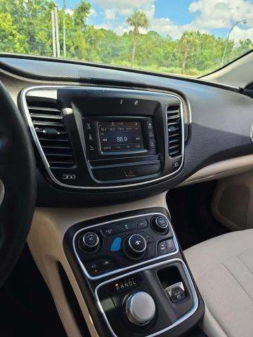2017 Chrysler 200 LX Touring FWD