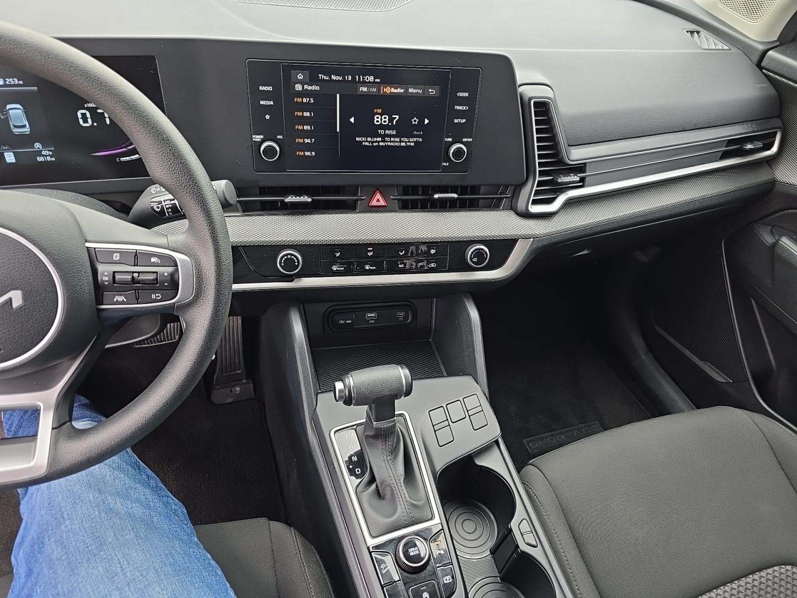 2024 Kia Sportage LX FWD