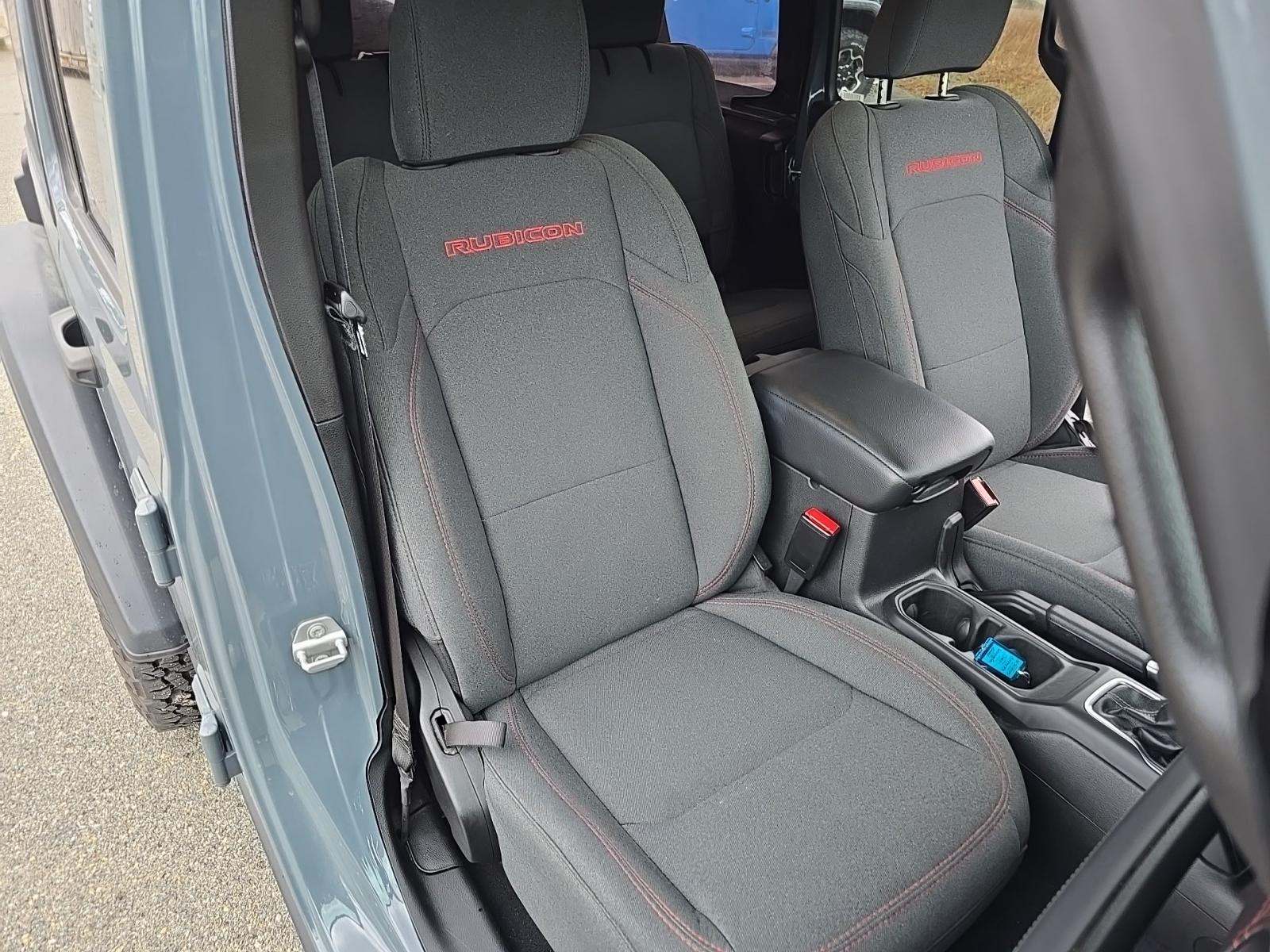 2025 Jeep Wrangler Rubicon AWD