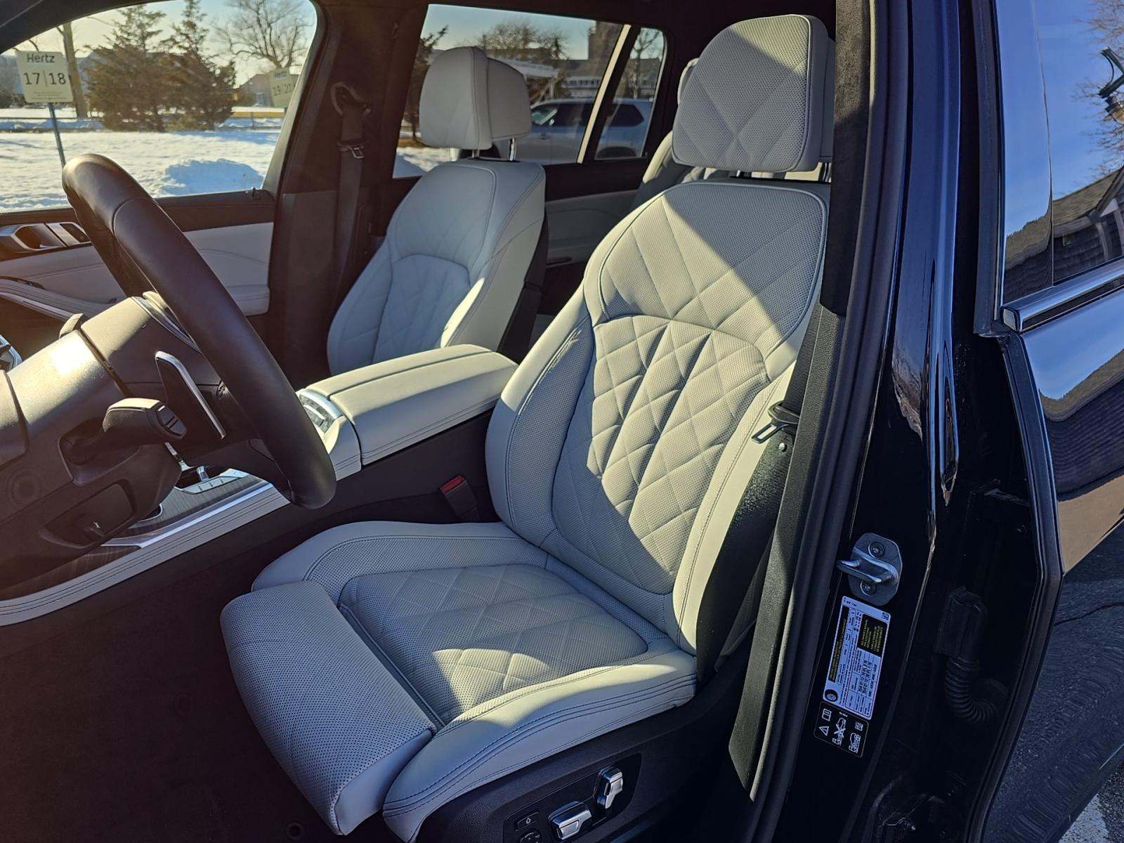 2025 BMW X7 xDrive40i AWD