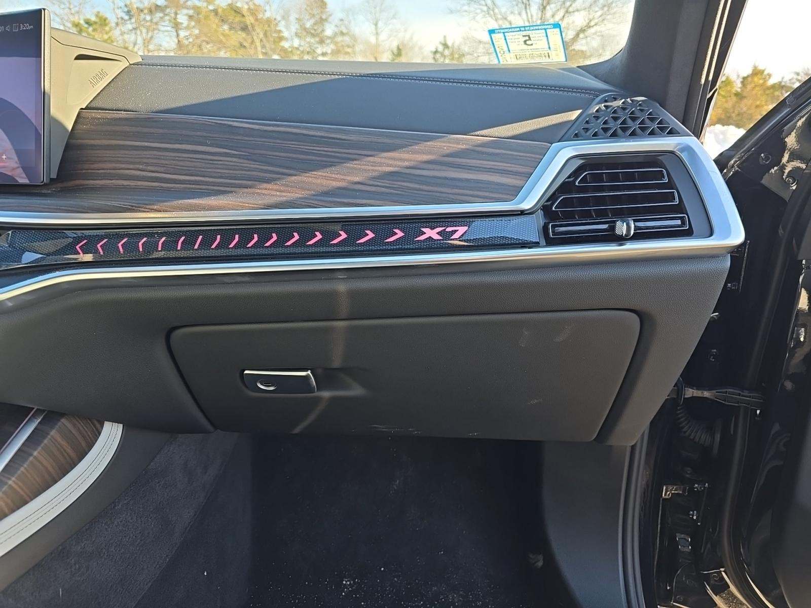 2025 BMW X7 xDrive40i AWD