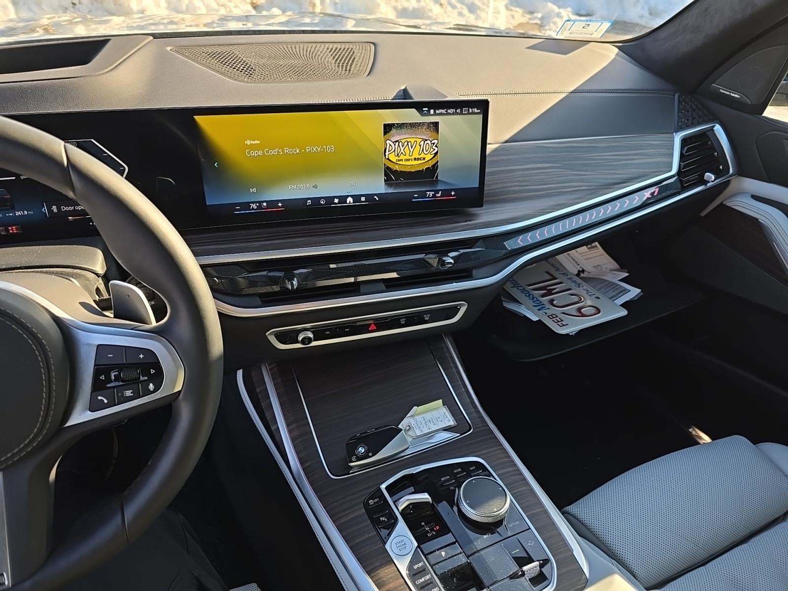 2025 BMW X7 xDrive40i AWD