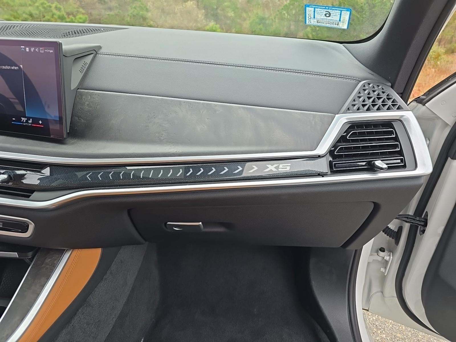 2025 BMW X5 xDrive50e AWD