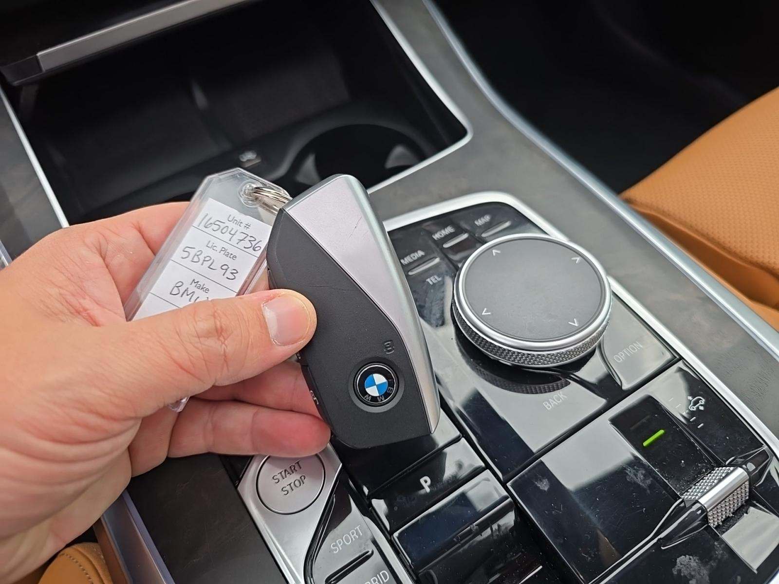 2025 BMW X5 xDrive50e AWD