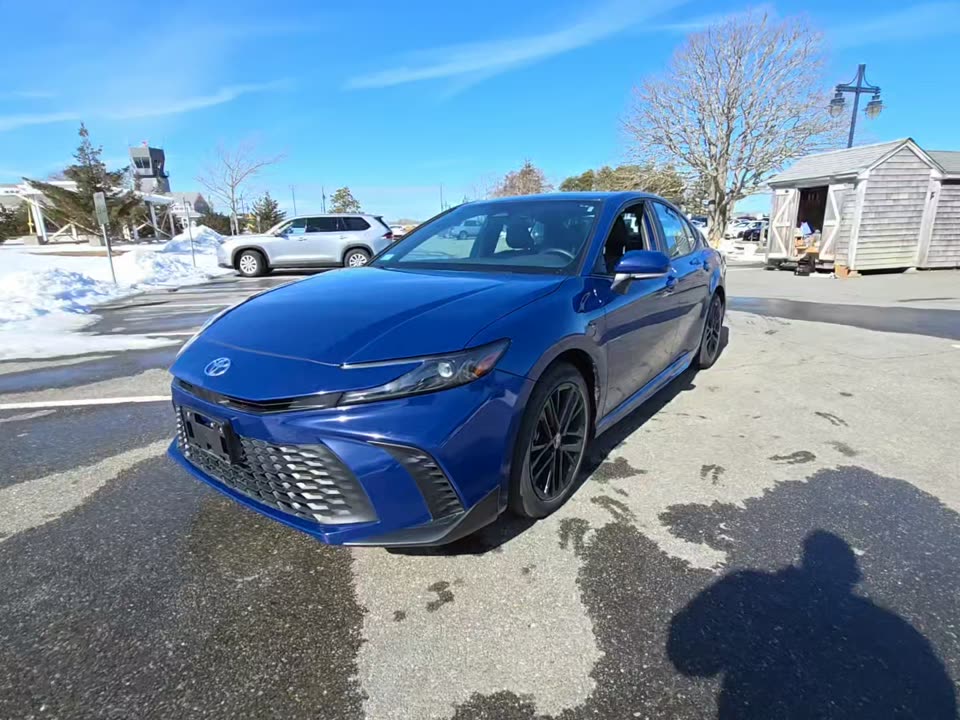 2025 Toyota Camry SE AWD