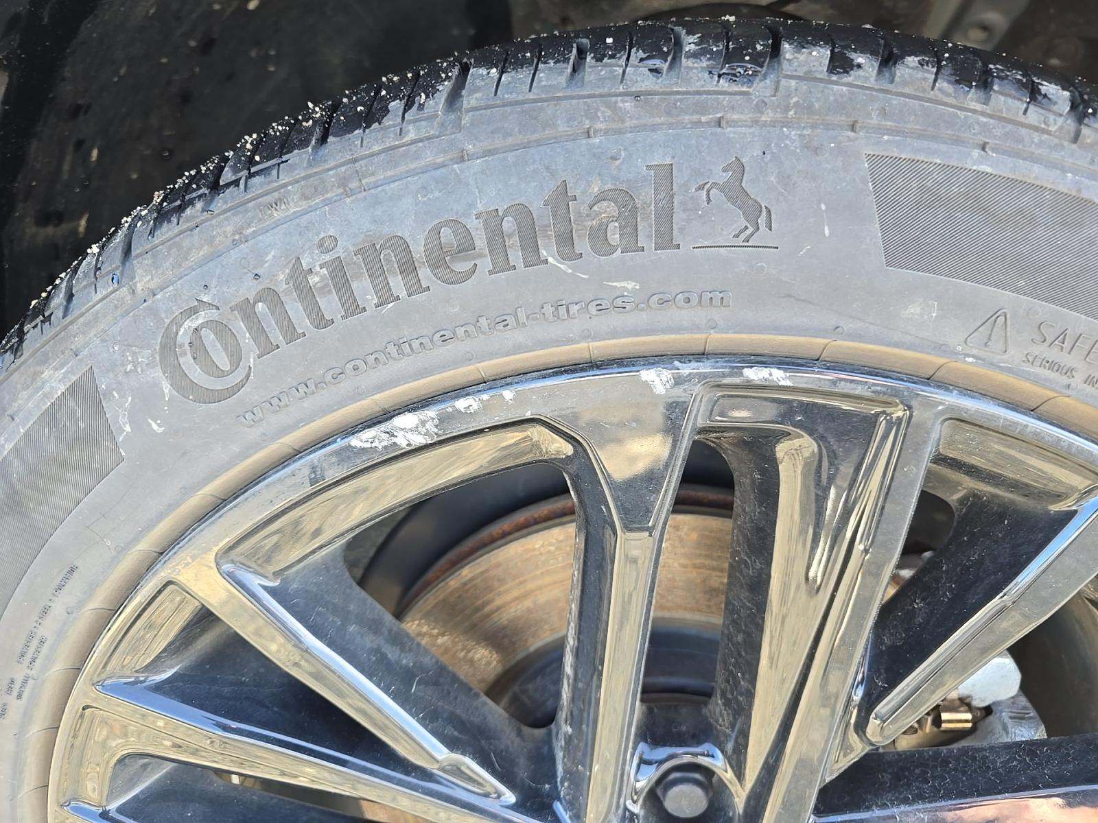 2025 Toyota Camry SE AWD