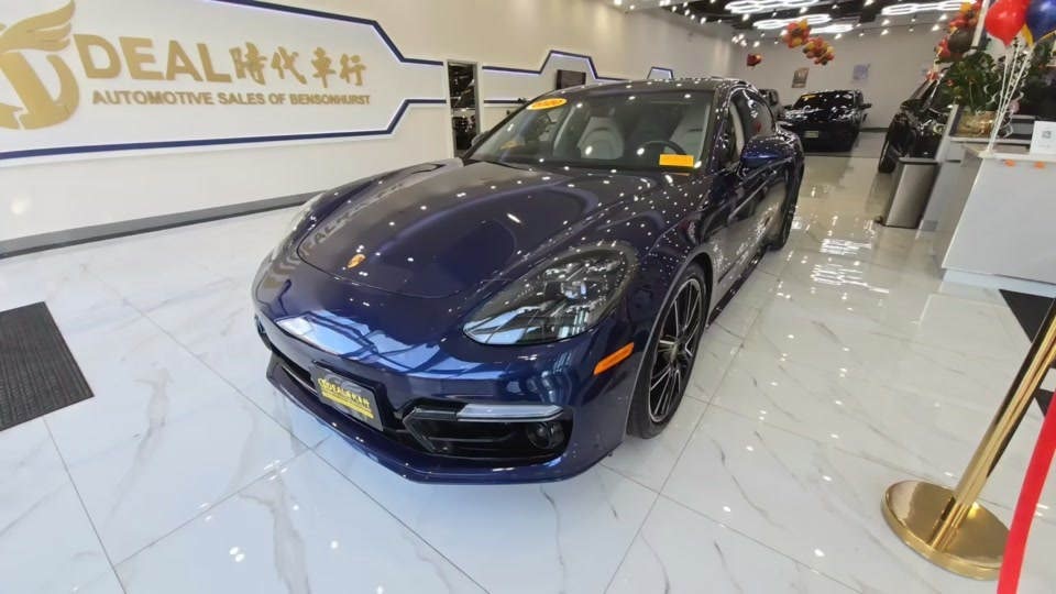 2020 Porsche Panamera GTS Hatchback